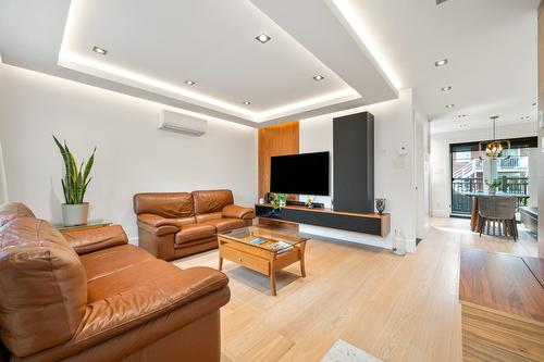 Salon - 5636  - 5638 Rue Mignault, Montréal (Mercier/Hochelaga-Maisonneuve), QC - Indoor Photo Showing Living Room