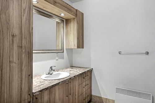 Bathroom - 7327 Rg Du Parc, Rouyn-Noranda, QC - Indoor Photo Showing Bathroom
