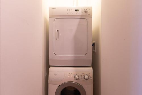 Salle de lavage - 608-888 Rue Wellington, Montréal (Ville-Marie), QC - Indoor Photo Showing Laundry Room