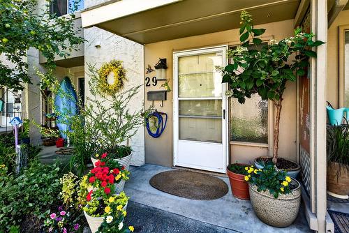 29-310 Yorkton Avenue, Penticton, BC - Outdoor With Exterior