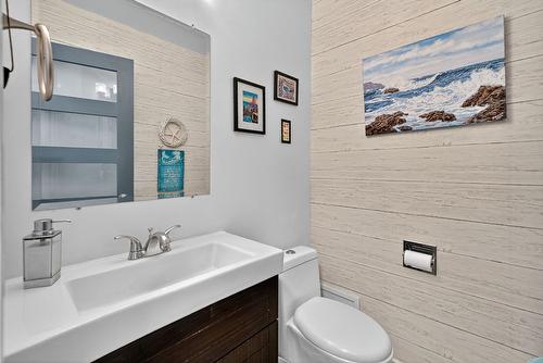 29-310 Yorkton Avenue, Penticton, BC - Indoor Photo Showing Bathroom