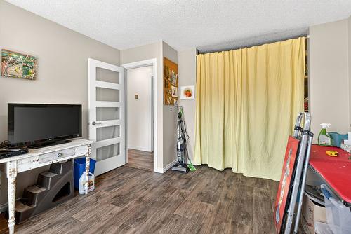 29-310 Yorkton Avenue, Penticton, BC - Indoor