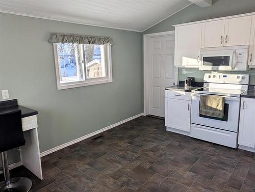 126 Railroad Ave, Morris, MB 