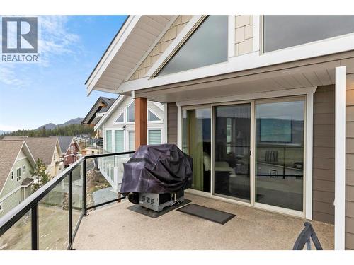 6953 Terazona Drive, Kelowna, BC - Outdoor With Exterior