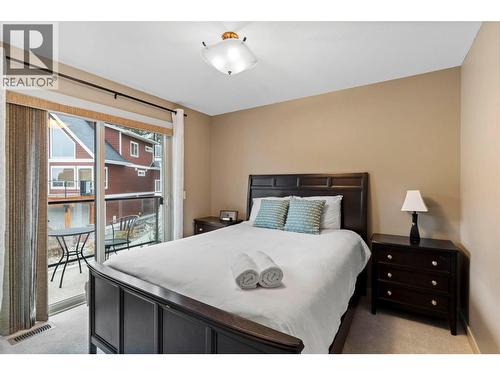 6953 Terazona Drive, Kelowna, BC - Indoor Photo Showing Bedroom