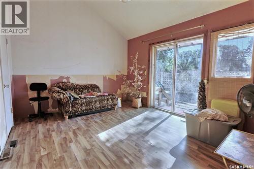 1211 Gordon Road, Moose Jaw, SK - Indoor Photo Showing Living Room