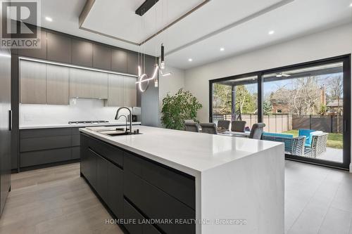 37 Wanita Road, Mississauga, ON - Indoor Photo Showing Kitchen