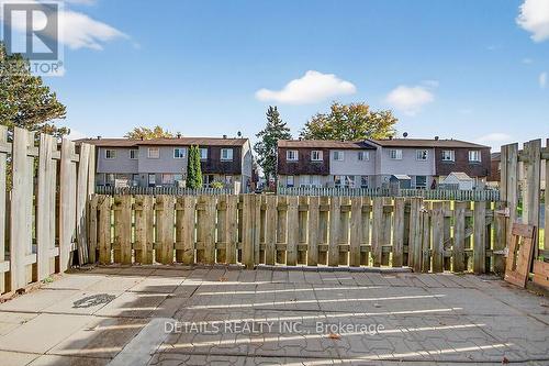 Patio w/ fenced in area. - 128 - 3112 Olympic Way, Ottawa, ON - Outdoor