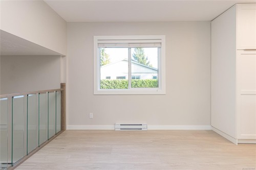 545 Rowan Ave, Parksville, BC 