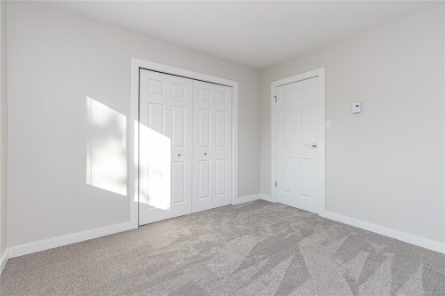 545 Rowan Ave, Parksville, BC 