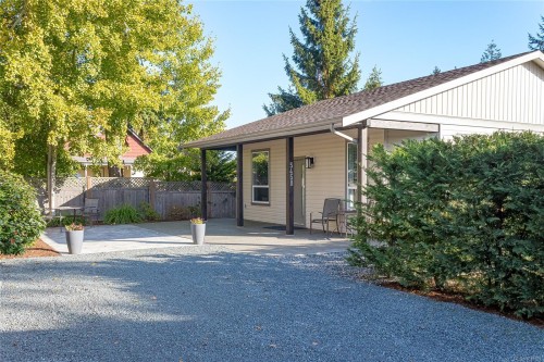 545 Rowan Ave, Parksville, BC 