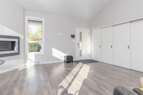 545 Rowan Ave, Parksville, BC 