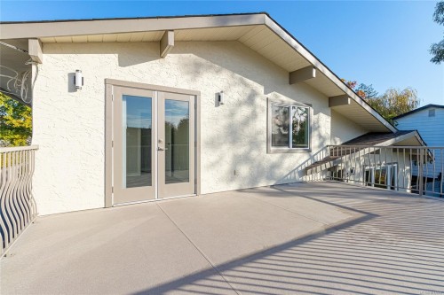 545 Rowan Ave, Parksville, BC 