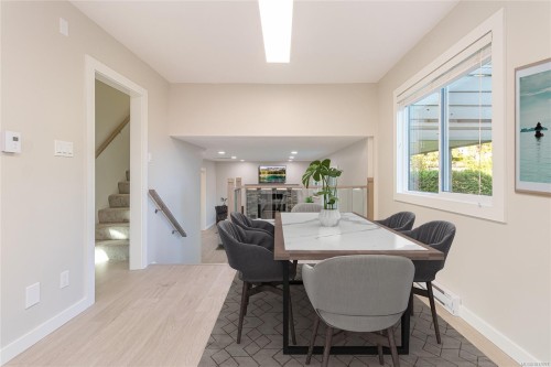 545 Rowan Ave, Parksville, BC 