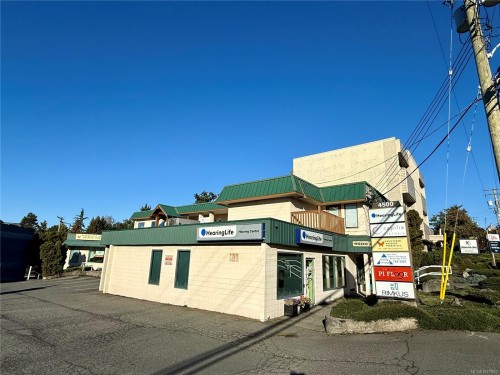 4500 West Saanich Rd, Saanich, BC 