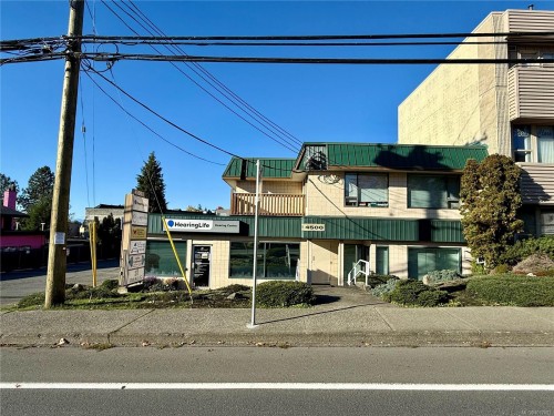 4500 West Saanich Rd, Saanich, BC 