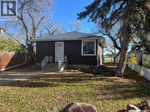 1609 Garnet Street, Regina, SK - Outdoor