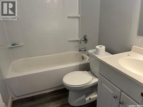 1609 Garnet Street, Regina, SK - Indoor Photo Showing Bathroom