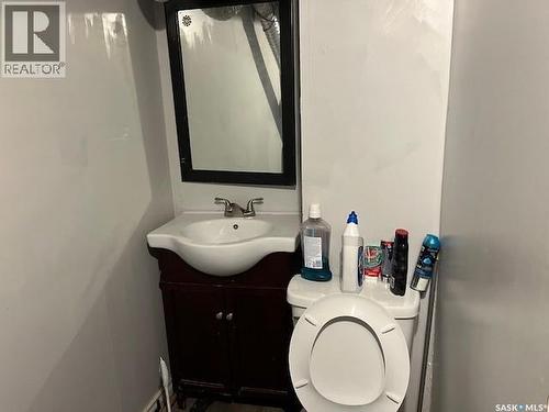 1609 Garnet Street, Regina, SK - Indoor Photo Showing Bathroom