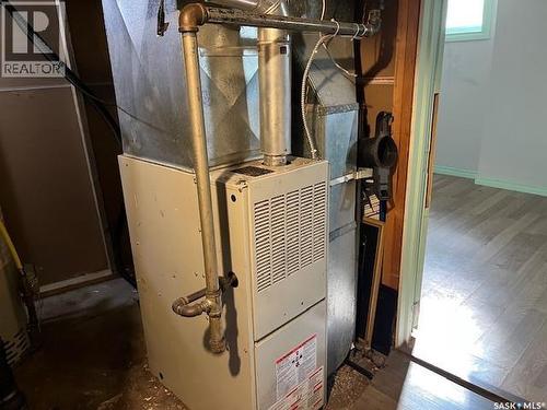 1609 Garnet Street, Regina, SK - Indoor Photo Showing Basement