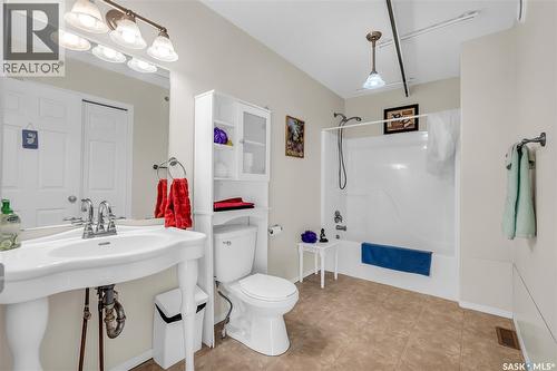 25 Southridge Drive, Christopher Lake, SK - Indoor Photo Showing Bathroom