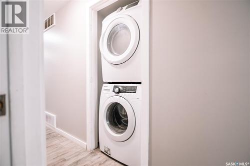 455 Toronto Street, Regina, SK - Indoor Photo Showing Laundry Room