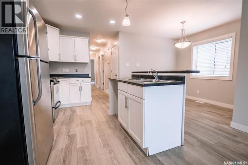 455 Toronto Street, Regina, SK - Indoor Photo Showing Kitchen