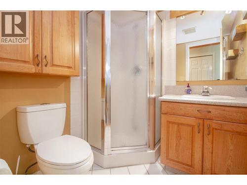 311 Sixth Street Unit# 309, Revelstoke, BC - Indoor Photo Showing Bathroom