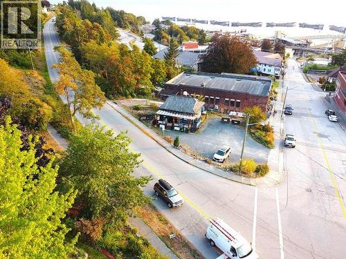 5830 Ash Ave, Powell River, BC 