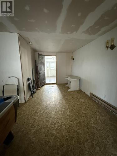 6 Rue Des Pins, Dubreuilville, ON - Indoor Photo Showing Other Room