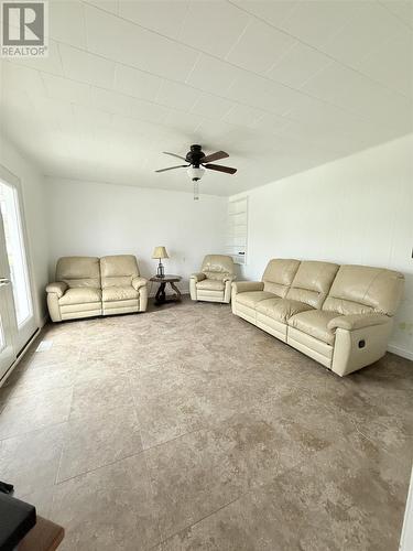 6 Rue Des Pins, Dubreuilville, ON - Indoor