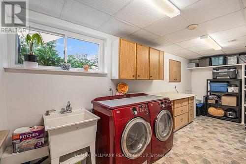 560 Buchanan Crescent, Ottawa, ON - Indoor Photo Showing Laundry Room