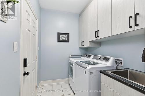 2 Callary Crescent, Collingwood, ON - Indoor Photo Showing Laundry Room