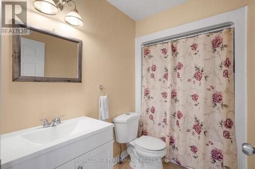 40 Lori Lane, North Dundas, ON - Indoor Photo Showing Bathroom