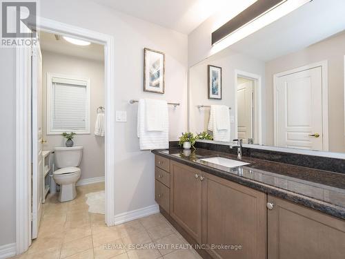 19 Mcknight Avenue, Hamilton, ON - Indoor Photo Showing Bathroom