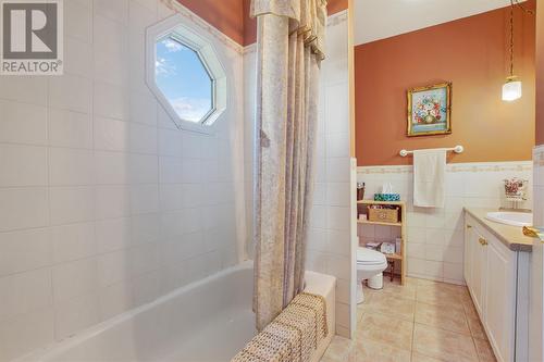 148 Portugal Cove Road, St. John'S, NL - Indoor Photo Showing Bathroom