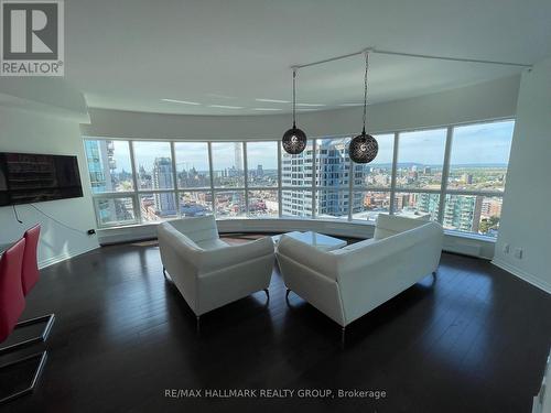2201 - 242 Rideau Street, Ottawa, ON - Indoor Photo Showing Other Room