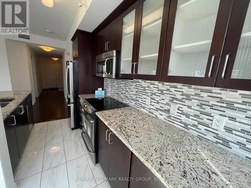 2201 - 242 Rideau Street, Ottawa, ON - Indoor Photo Showing Kitchen