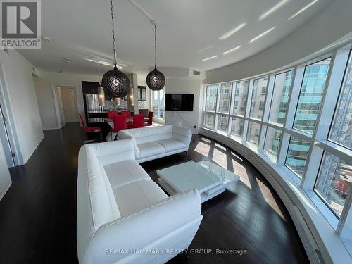 2201 - 242 Rideau Street, Ottawa, ON - Indoor Photo Showing Other Room