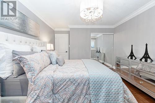 14 Redfinch Way, Brampton, ON - Indoor Photo Showing Bedroom