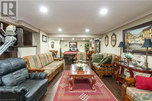 2545 Pollard Drive, Mississauga, ON - Indoor Photo Showing Living Room