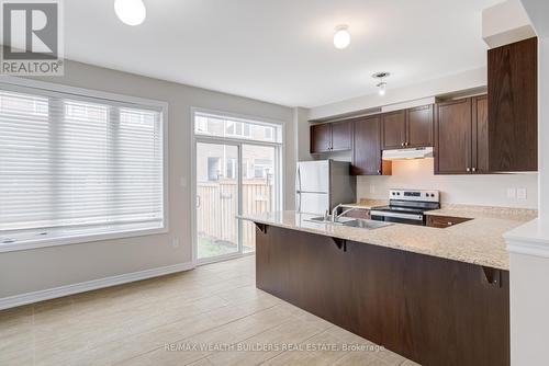22 Goulston Street, Brampton, ON - Indoor Photo Showing Kitchen
