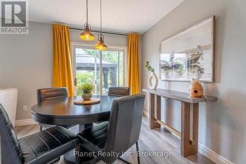 16 Southcreek Trail, Guelph (Kortright West), ON - Indoor Photo Showing Dining Room