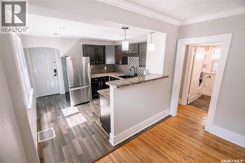 2154 Broder Street, Regina, SK - Indoor Photo Showing Kitchen