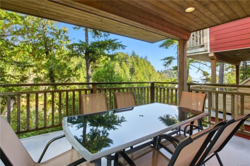 265 Boardwalk Blvd, Ucluelet, BC 