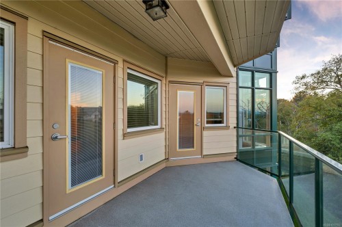 304-2676 Island Hwy South, Campbell River, BC - Outdoor With Deck Patio Veranda With Exterior