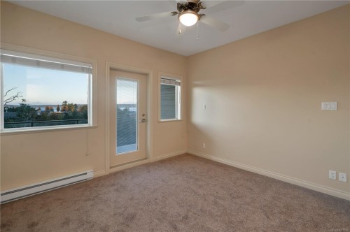 304-2676 Island Hwy South, Campbell River, BC - Indoor Photo Showing Other Room