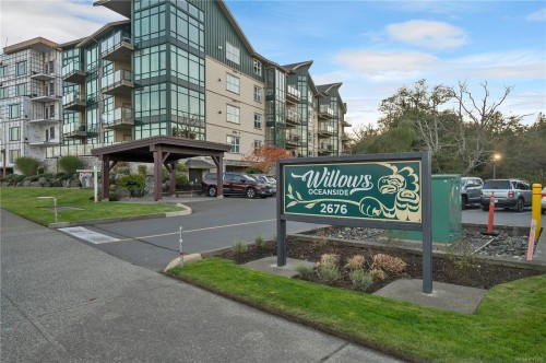 304-2676 Island Hwy South, Campbell River, BC - Outdoor