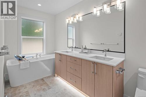 678 Madrona Pl, Langford, BC - Indoor Photo Showing Bathroom