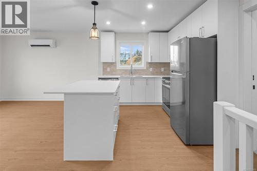 678 Madrona Pl, Langford, BC - Indoor Photo Showing Kitchen With Upgraded Kitchen